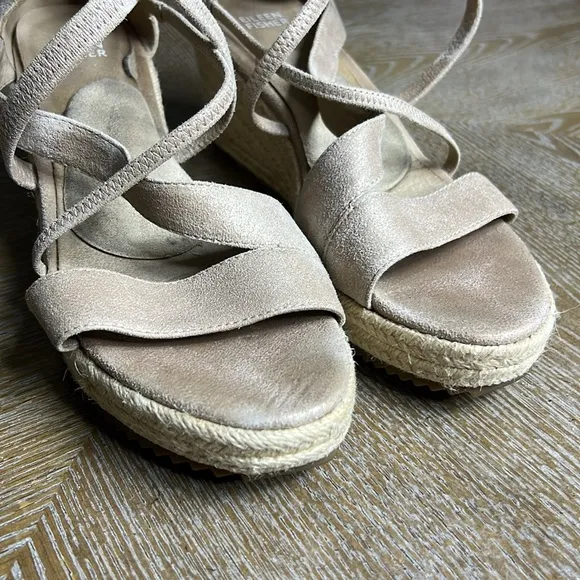 EILEEN FISHER Suede Wanda Espadrille Sandals 10