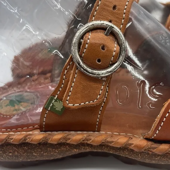 El Naturalista Leather Sandals Made in Spain Sz 36 - heel cushions