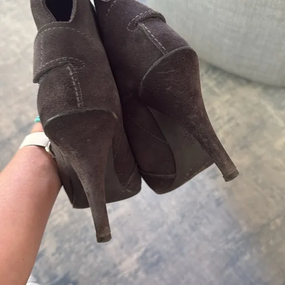 Elegant Black Suede Women's Heels