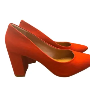 Elegant Red Women's Pumps suede size 6