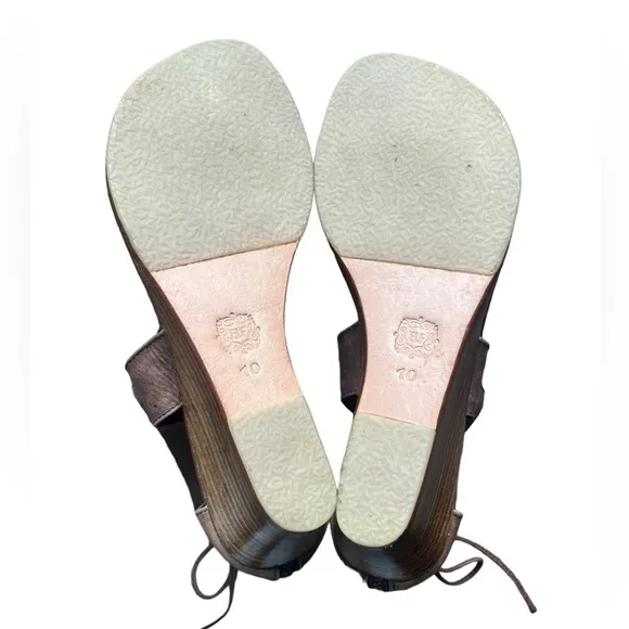 ELF Made by Hand Aphrodite Wedge Sandals size 10.