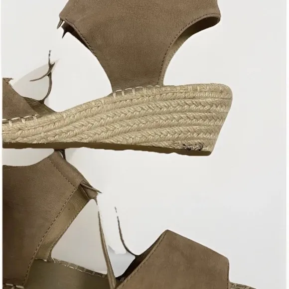 EUC Eileen Fisher Earth Tan Espadrille Jute Low Wedge Sandals Size 8.5 Neutral