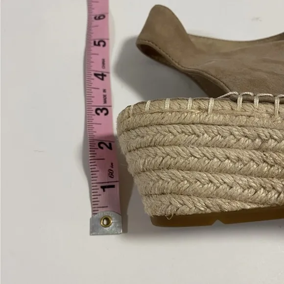 EUC Eileen Fisher Earth Tan Espadrille Jute Low Wedge Sandals Size 8.5 Neutral