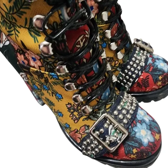 EUC Jeffrey Campbell Red Plaid Studded Platform Lilith II Lace-Up Boots Bootie