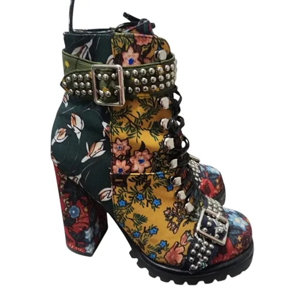 EUC Jeffrey Campbell Red Plaid Studded Platform Lilith II Lace-Up Boots Bootie