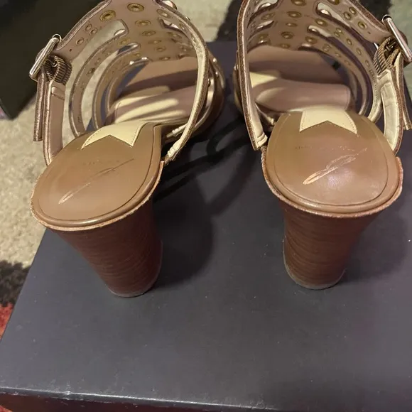 EUC LIKE NEW B Brian Atwood Blaise Cognac Leather Block Heeled Sandals