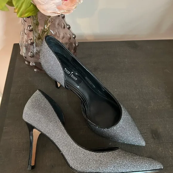 EUC WHBM Silver and black glitter pumps(size 9)