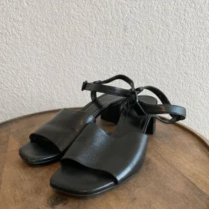 Everlane Black Italian Leather The Block Heel Sandals Women's Size 9