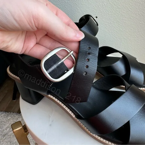Everlane Leather Buckle Heel Sandals Black size 10 Block Chunky Heel Big Buckle