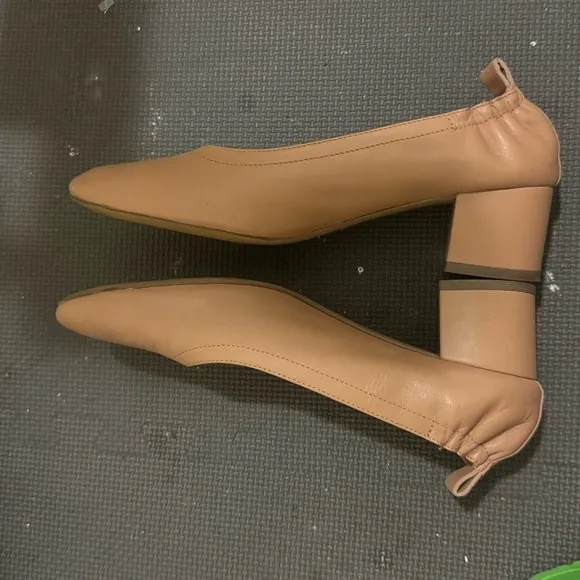 EVERLANE The Day Heel Leather Round Toe Block Heel Shoe Nude Size 9