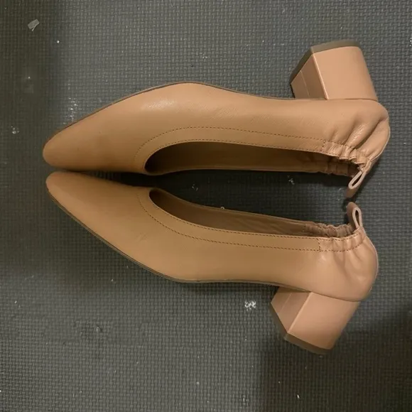 EVERLANE The Day Heel Leather Round Toe Block Heel Shoe Nude Size 9