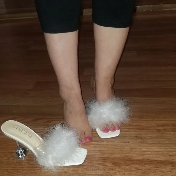FEATHERED HEELED MULES WHITE PRINCES SHOES 7.5