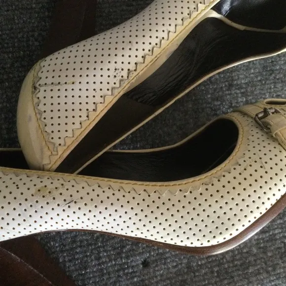 Fendi Leather Peep Toe Pumps Shoe Made In Italy Size 39