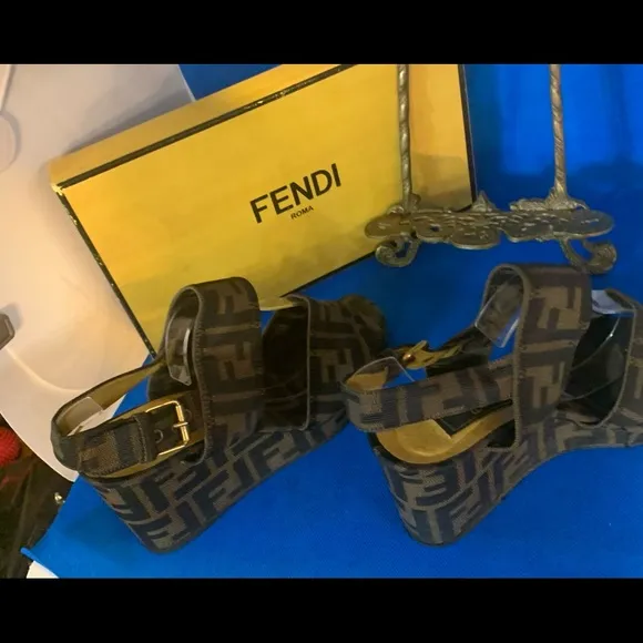 FENDI Scarpe Zucca wedge sandals Fendi sandals Zucca pattern resoled 4…