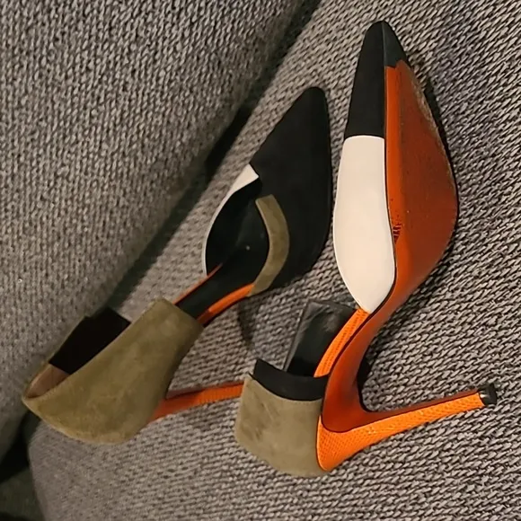 FENDI Suede pumps heels shoes size 35 1/2