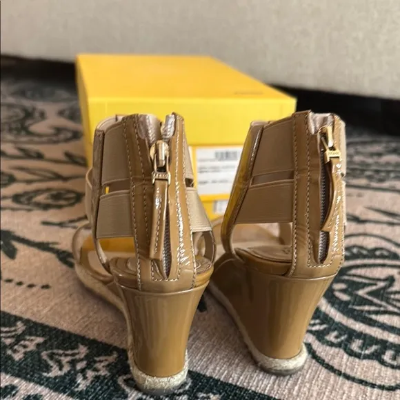 Fendi Women's Tan Wedge Sandals (Zeppa Vernice   Elastico)