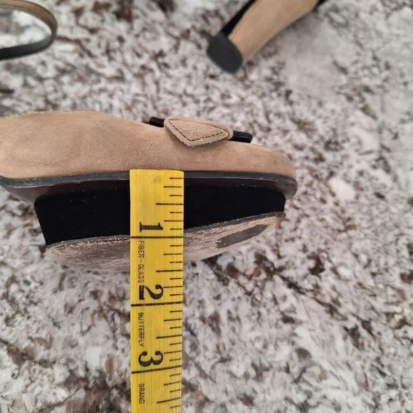 Fendi platform heel tan suede sandals size 38.5