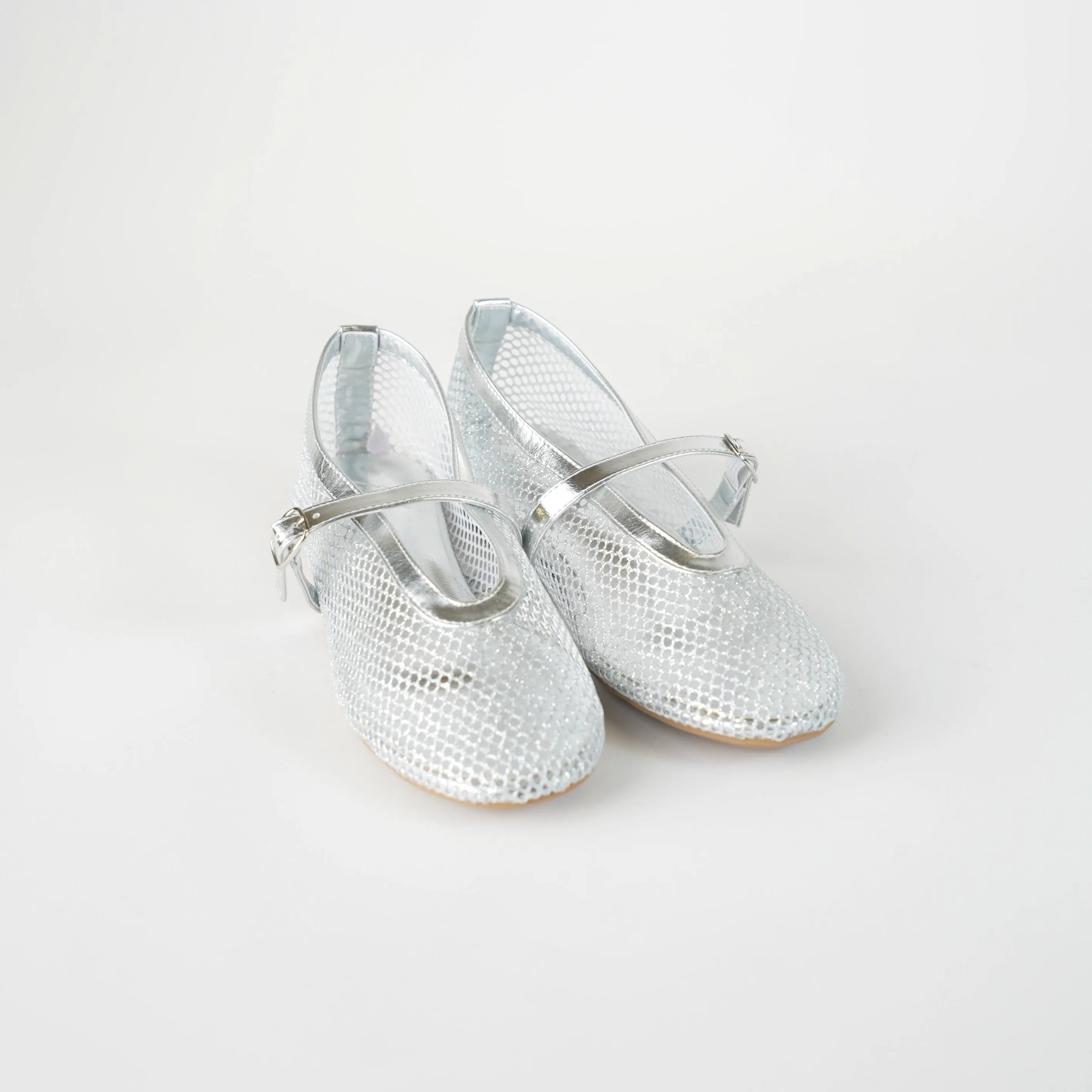 FLAT SHOE