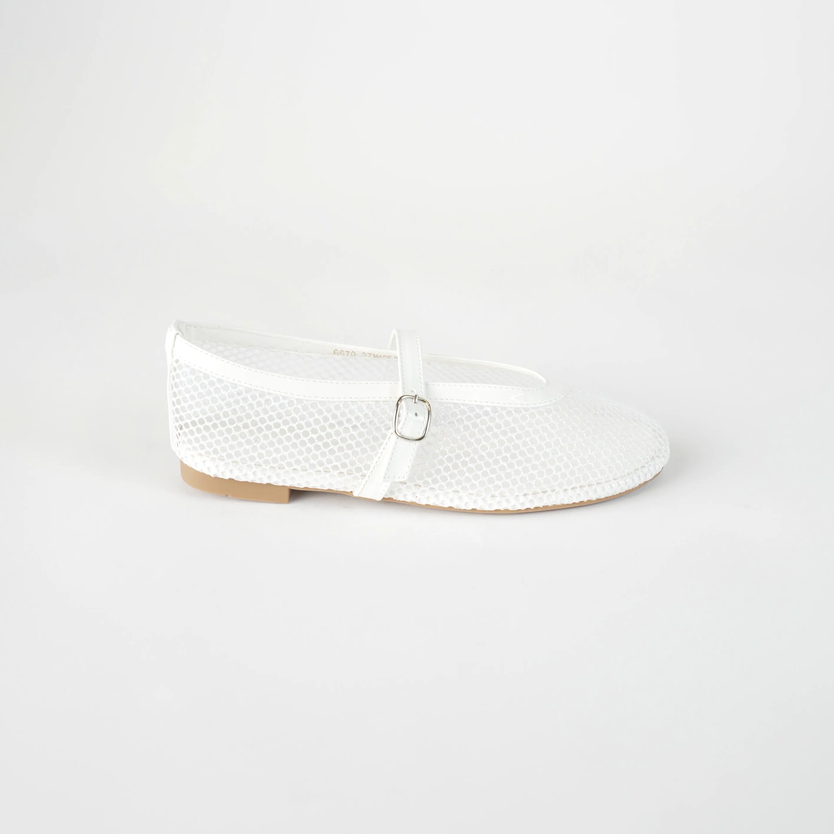 FLAT SHOE
