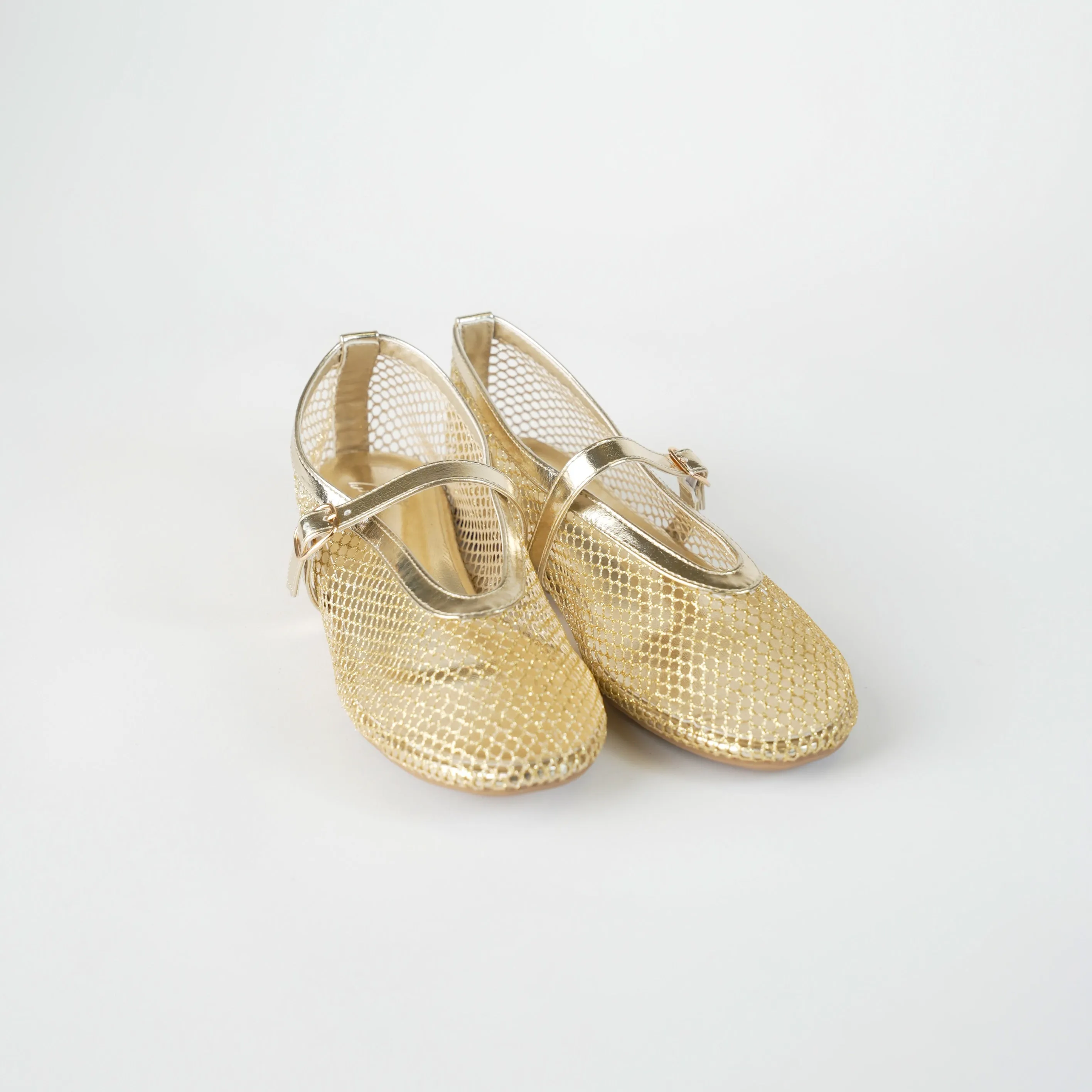 FLAT SHOE