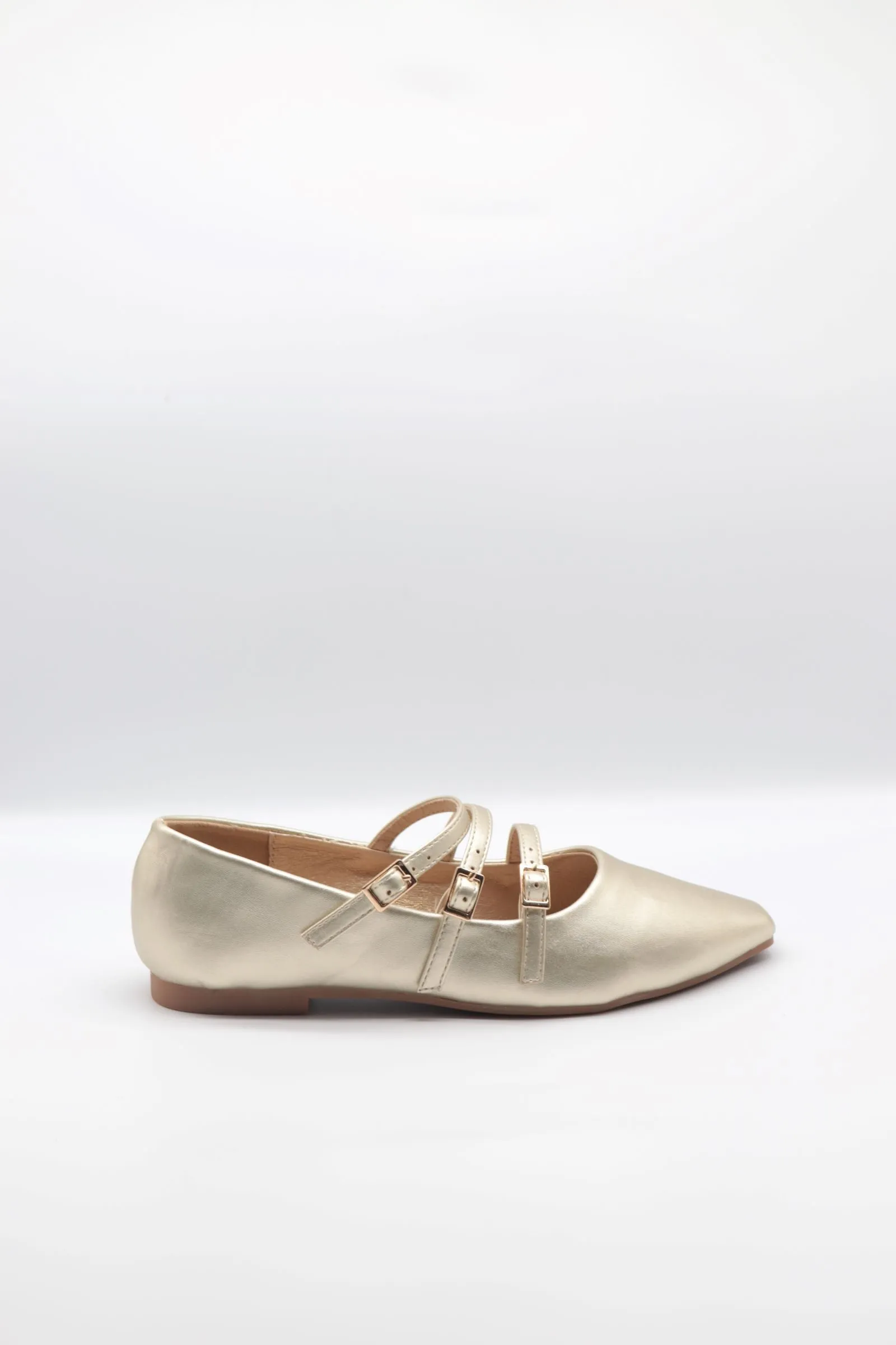 FLAT SHOE