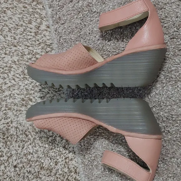 Fly London Women's Rose Pink Wedge Sandals Perforated Leather, Size 36