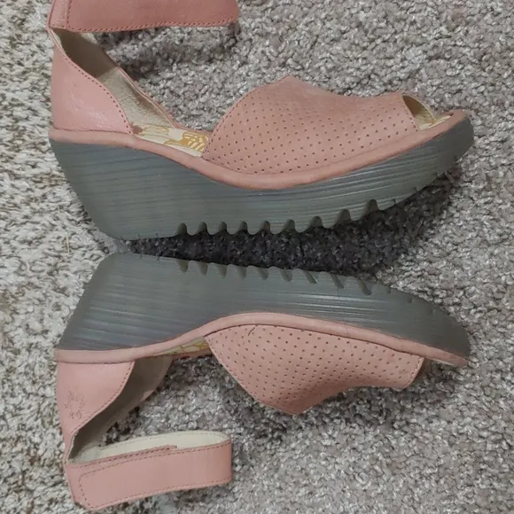 Fly London Women's Rose Pink Wedge Sandals Perforated Leather, Size 36
