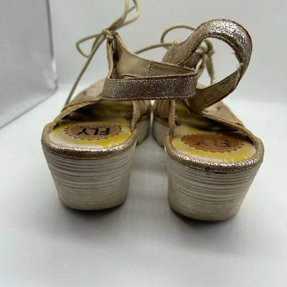 Fly London Yexa Gold Metallic Crackle Size 40