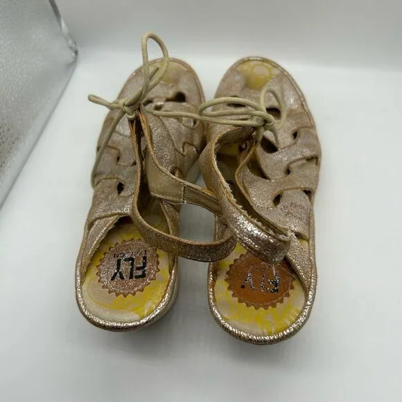 Fly London Yexa Gold Metallic Crackle Size 40