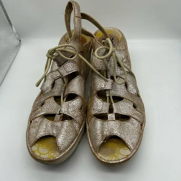 Fly London Yexa Gold Metallic Crackle Size 40