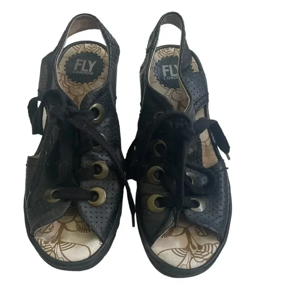 Fly London YLFA Lace Up Wedge Size 6.5