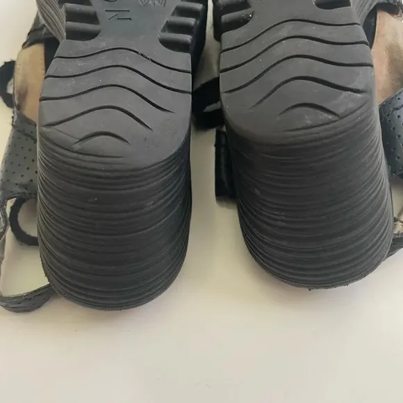 Fly London YLFA Lace Up Wedge Size 6.5