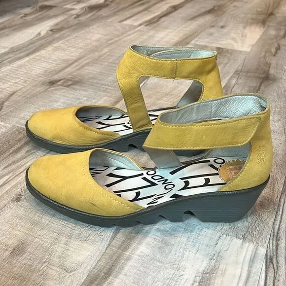 Fly London Mary Jane yellow platform shoes size 41 / US 10/10.5