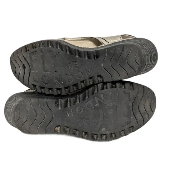 FLY LONDON Ylva Metallic Leather Wedge Sandals 38