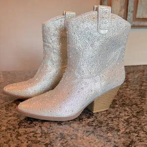 Forever embellished Sparkling Silver Western block heel Ankle Boots NWOT 10