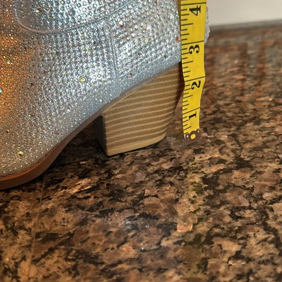 Forever embellished Sparkling Silver Western block heel Ankle Boots NWOT 10