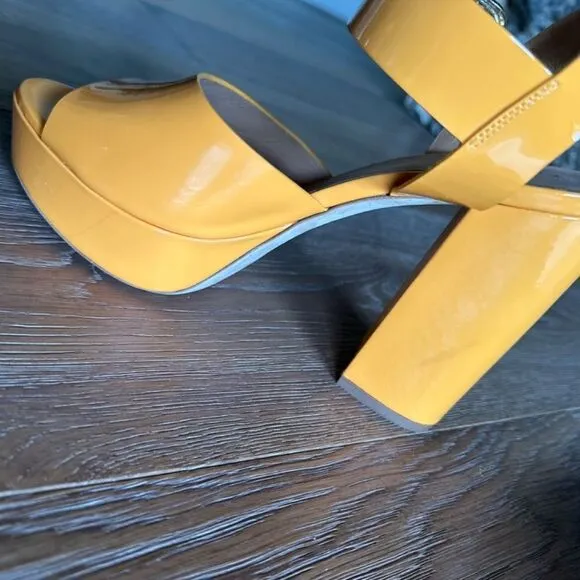 FRAME Le Carr Platform Sandal Nectarine Patent