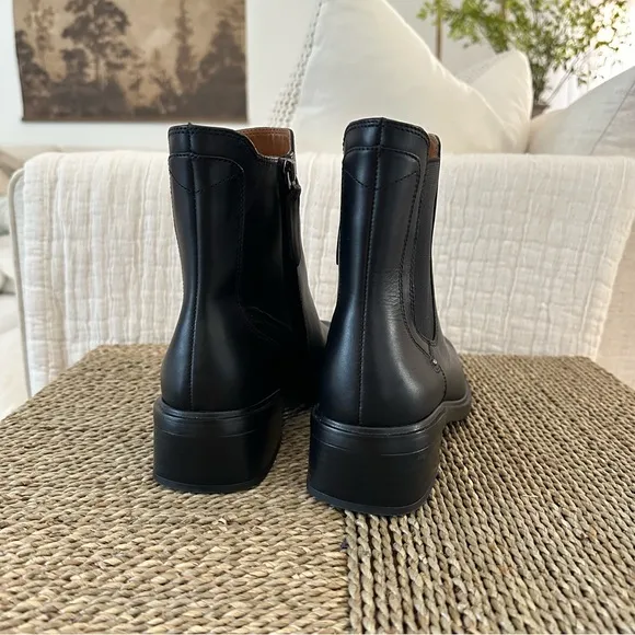 Franco Sarto Gabi Chelsea Boots Sz 7.5 NEW