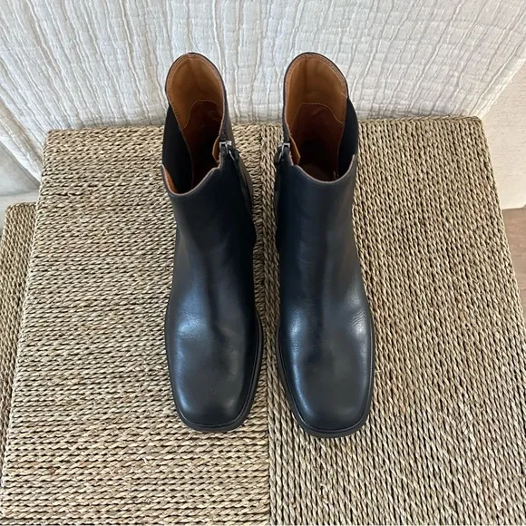 Franco Sarto Gabi Chelsea Boots Sz 7.5 NEW