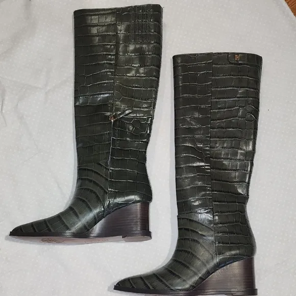 Franco Sarto Green Wedge Shoes with Croc Texture
