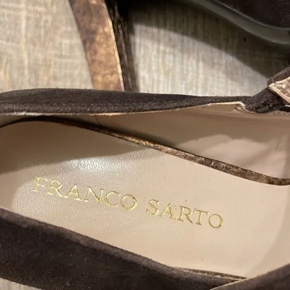 Franco Sarto Ulrich Chocolate brown suede and bronze maryjane heels size 9