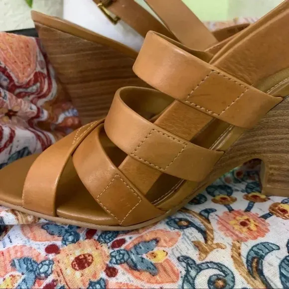 FRANCO SARTO‎ WOMENS LEATHER WEDGE HEEL SANDALS TAN SIZE 8.5