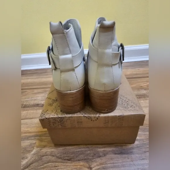 Free People Back Loop Ankle Boot, size US 10