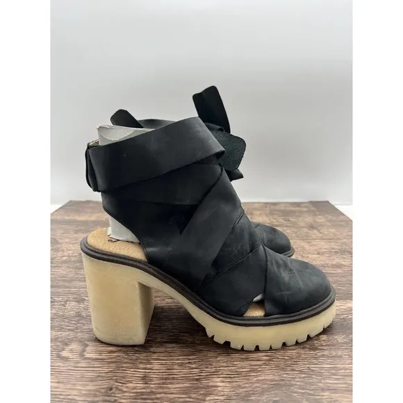 Free People Blake Platform Heel Size 38 / 8 Black Suede Shoes
