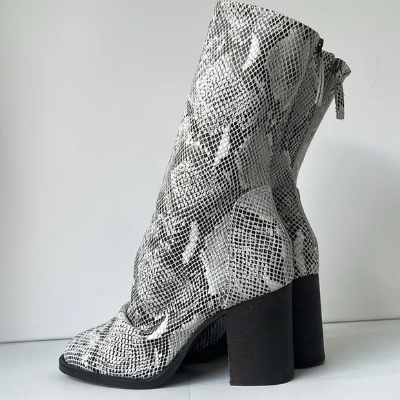 Free People  Elle Block Heel Boot Snakeskin Leather EU38 US
