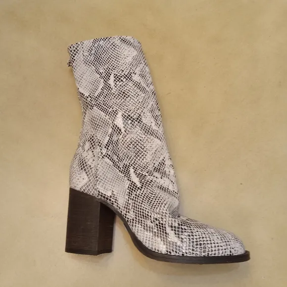 FREE PEOPLE Elle Block Heel Snake-Print Slouch Boots Size 39EU/9US