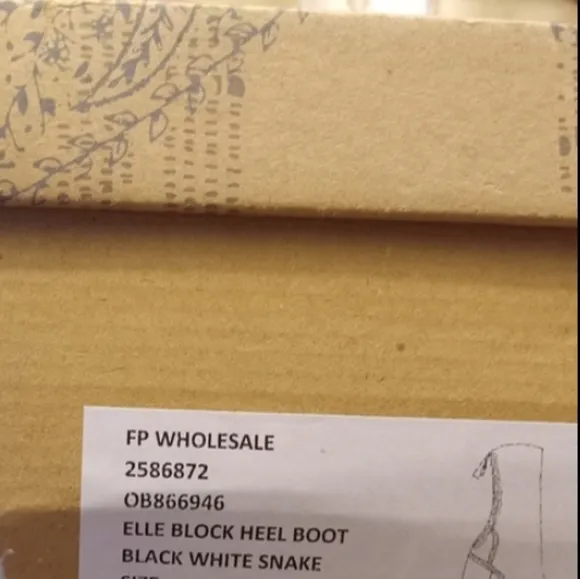 FREE PEOPLE Elle Block Heel Snake-Print Slouch Boots Size 39EU/9US