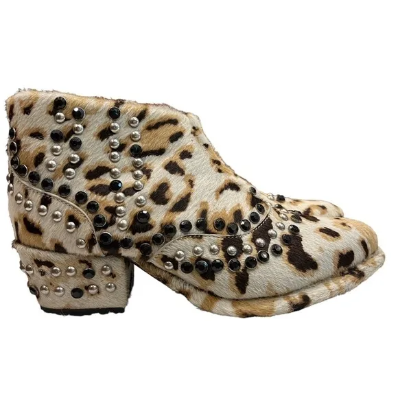 FREE PEOPLE leather Booties Chasing Cowgirl Chore Western animal Print