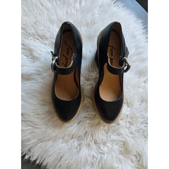 Free People Maggie Mary Jane Platform Pumps - EUC 37EU (6.5-7 US)