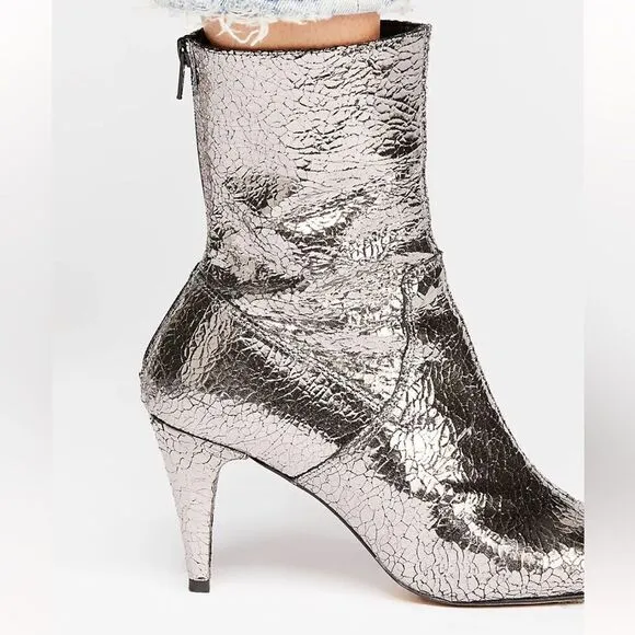 Free People NWOB Leather Lexi Heel metallic bootie - 37 (7-7.5)